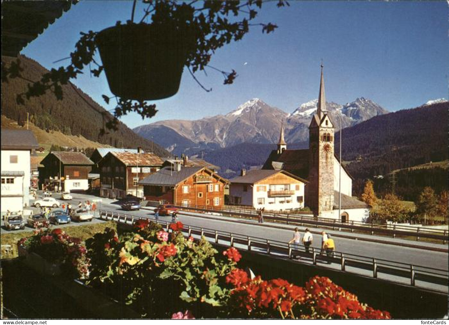 11381403 Sedrun Ortsblick Mit Kirche Sedrun - Altri & Non Classificati