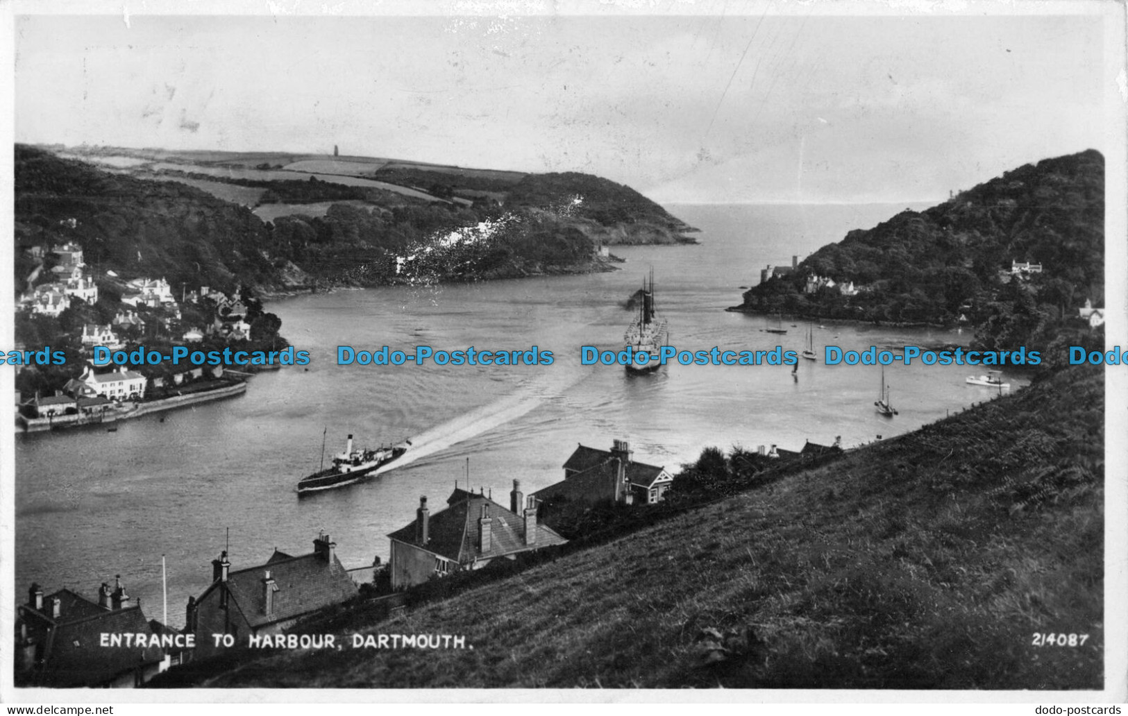 R087423 Entrance To Harbour. Dartmouth. Valentine. 1942. RP - World