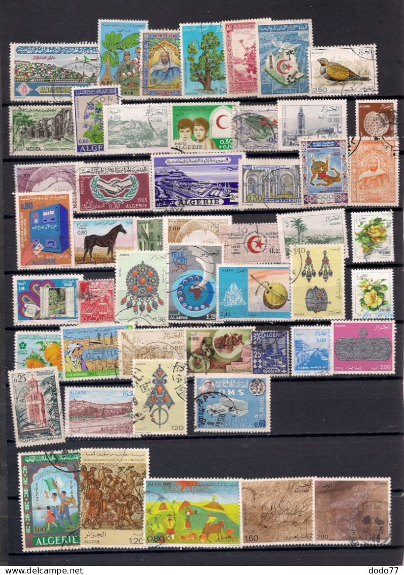 50 TIMBRES ALGERIE    OBLITERES  TOUS DIFFERENTS - Collections (without Album)