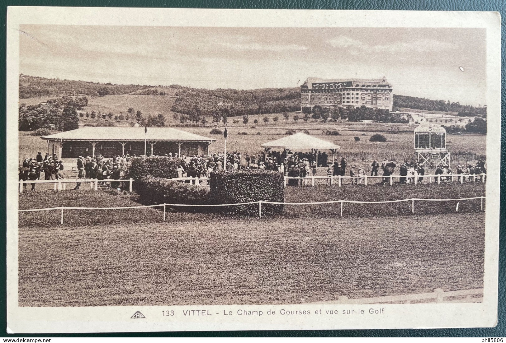 Le Champ De Courses Et Vue Sur Le Golf - Vittel