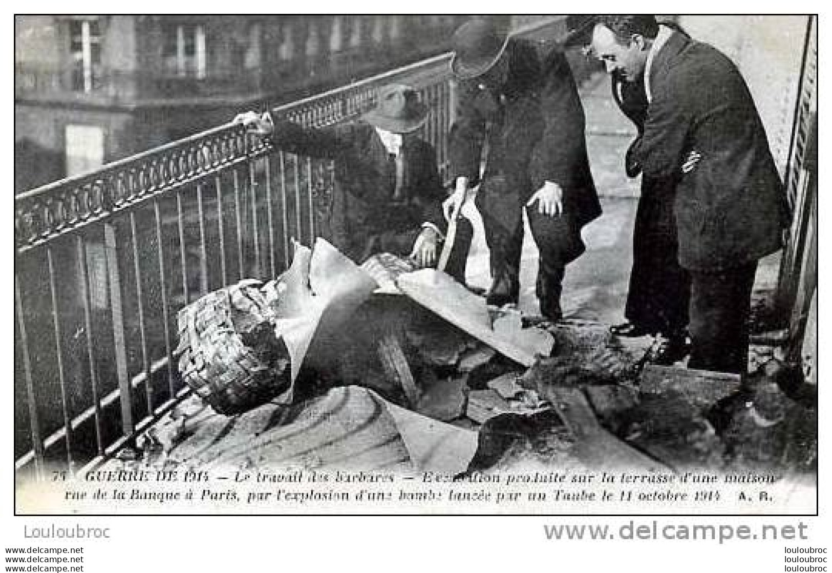 75 PARIS GUERRE DE 1914 EXCAVATION PRODUITE SUR LA TERRASSE D'UNE MAISON RUE DE LA BANQUE - Guerre 1914-18