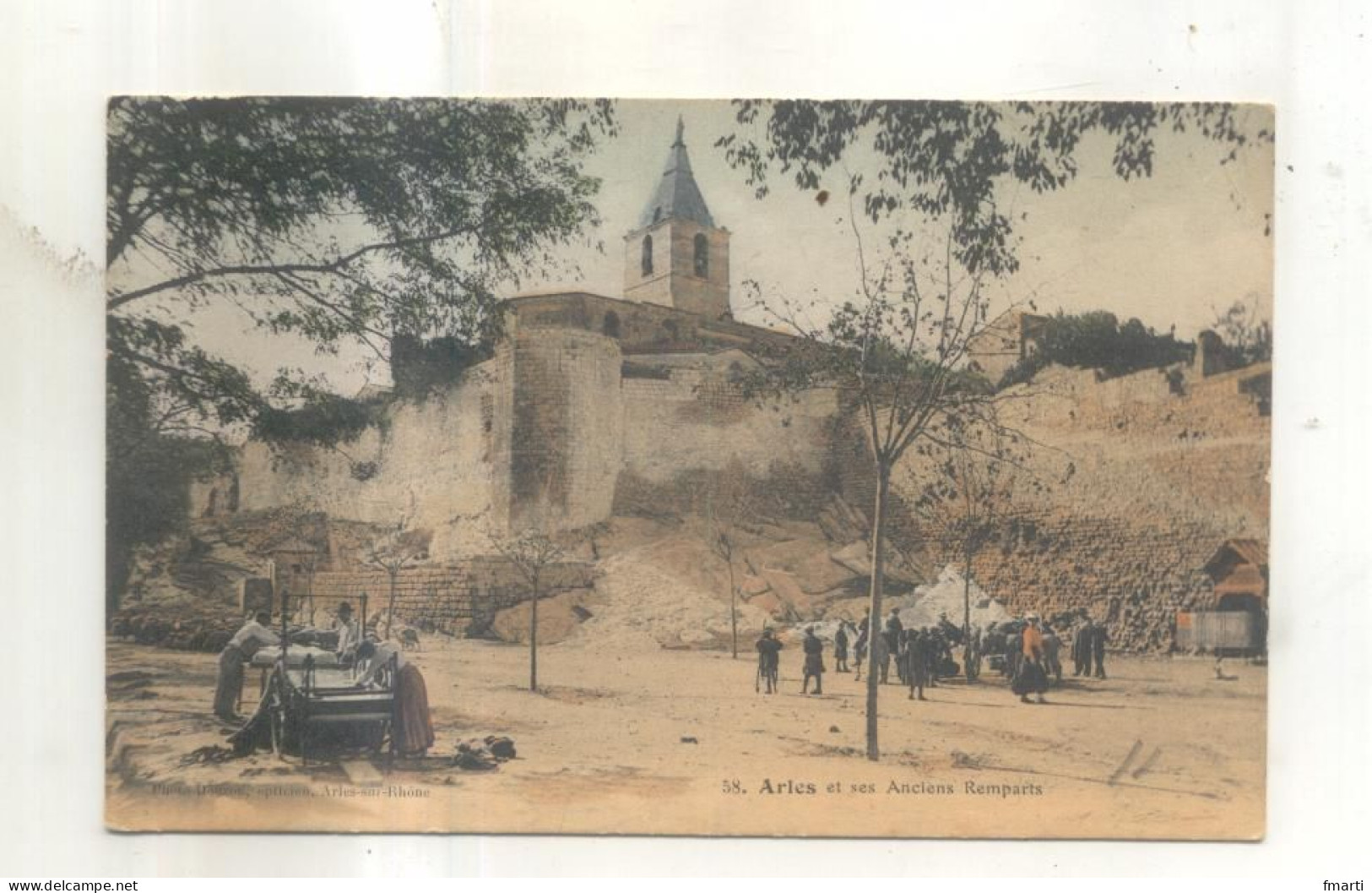 58. Arles Et Ses Anciens Remparts - Arles