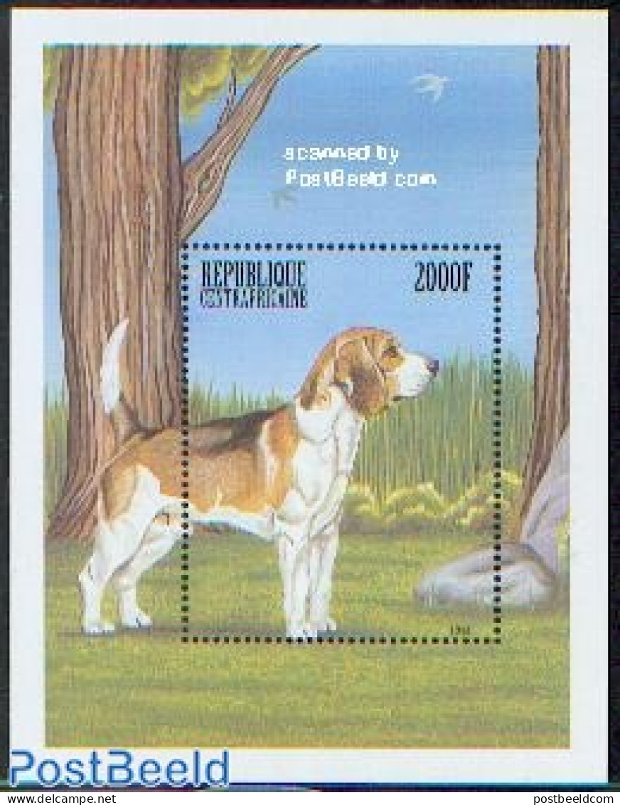 Central Africa 1999 Beagle Dog S/s, Mint NH, Nature - Dogs - Repubblica Centroafricana