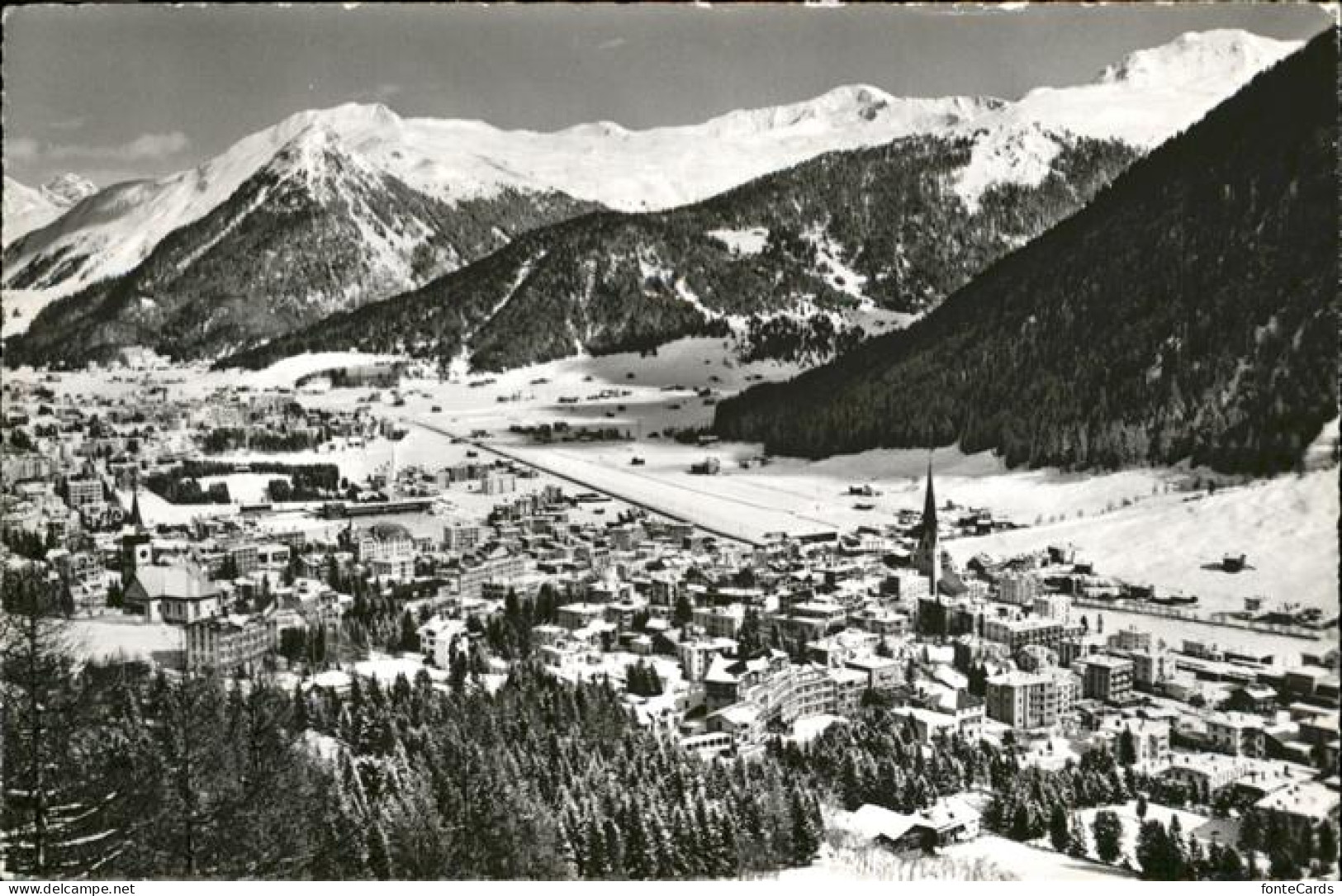 11353639 Davos GR Blick Gegen Seehorn Pischahorn Buehlenberg Davos - Autres & Non Classés