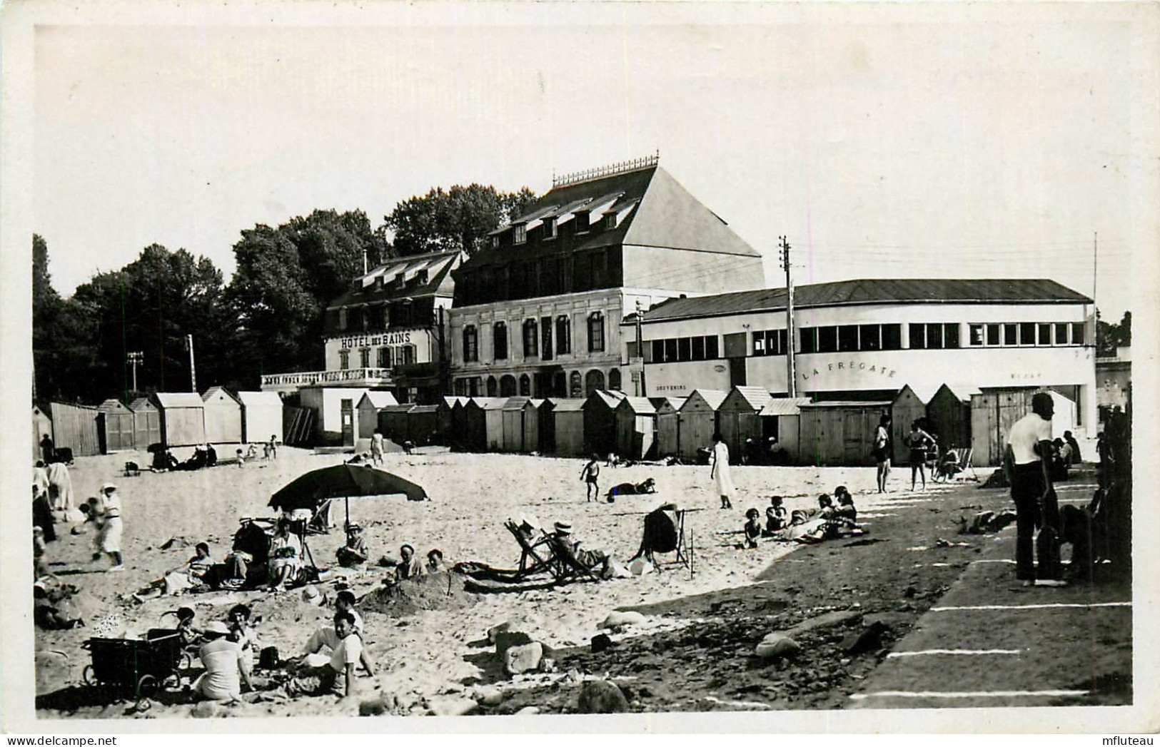 29* TREBOUL  L Arrivee A La Plage       RL23,0013 - Tréboul