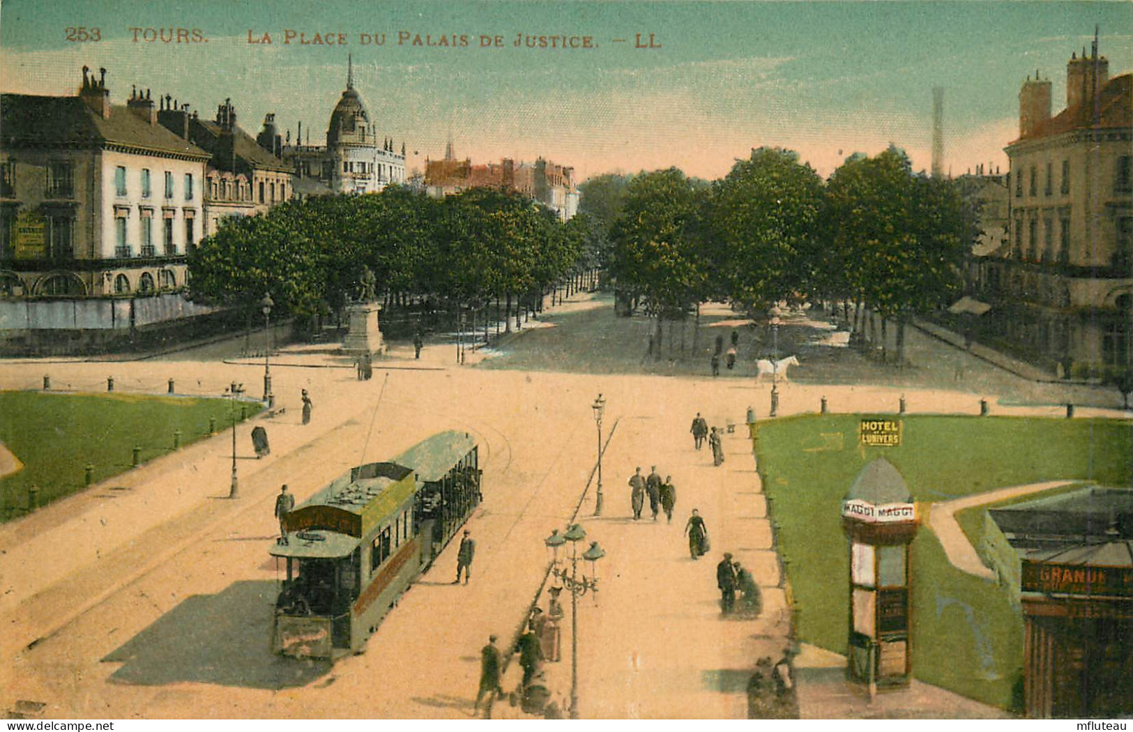 37* TOURS    Place  Du Palais De Justice    RL23,1618 - Tours