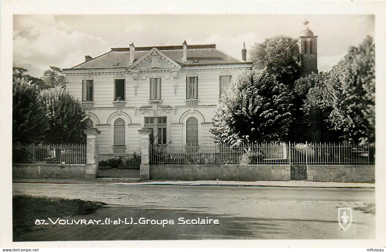 37* VOUVRAY   Groupe Scolaire  (CPSM 9x14cm)  RL23,1555 - Vouvray