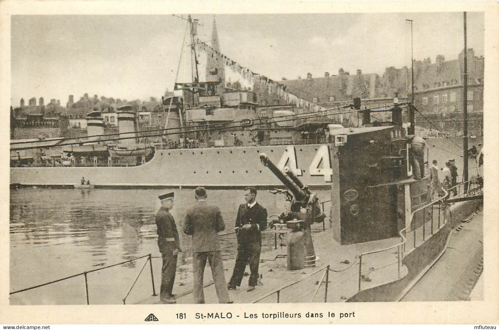 35* ST MALO  Les Torpilleurs Dans Le Port       RL23,1276 - Saint Malo