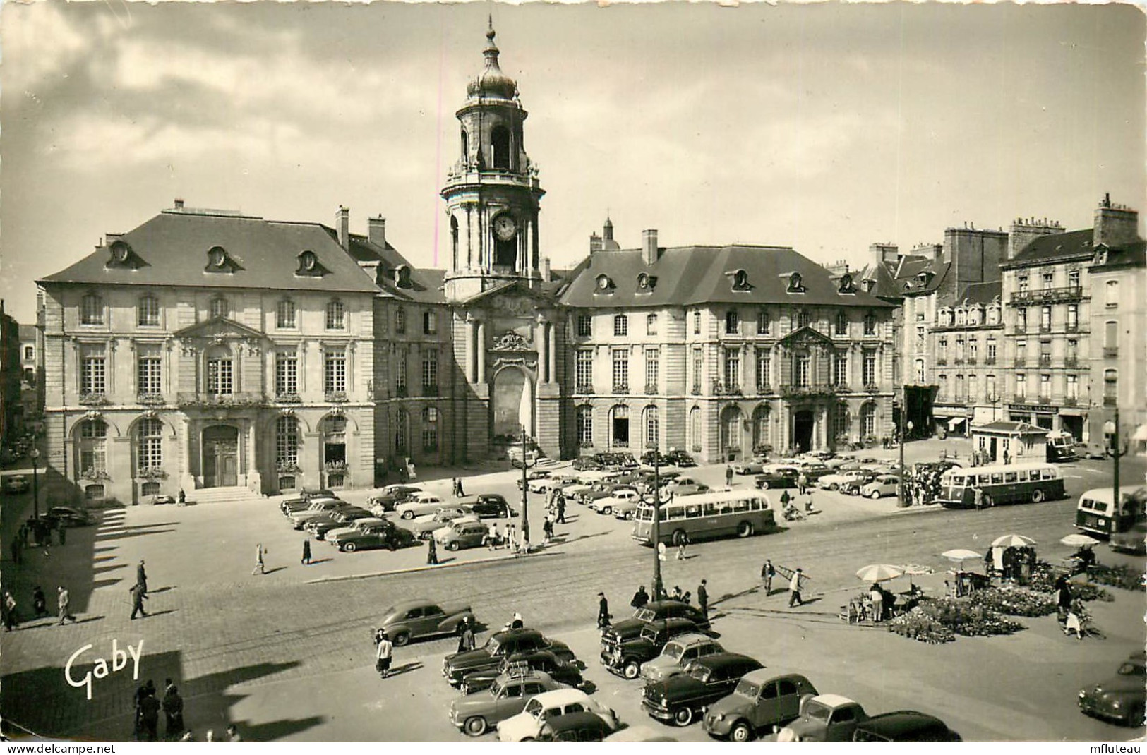 35* RENNES   Hotel De Ville   (CPSM 9x14cm)  RL23,1192 - Rennes