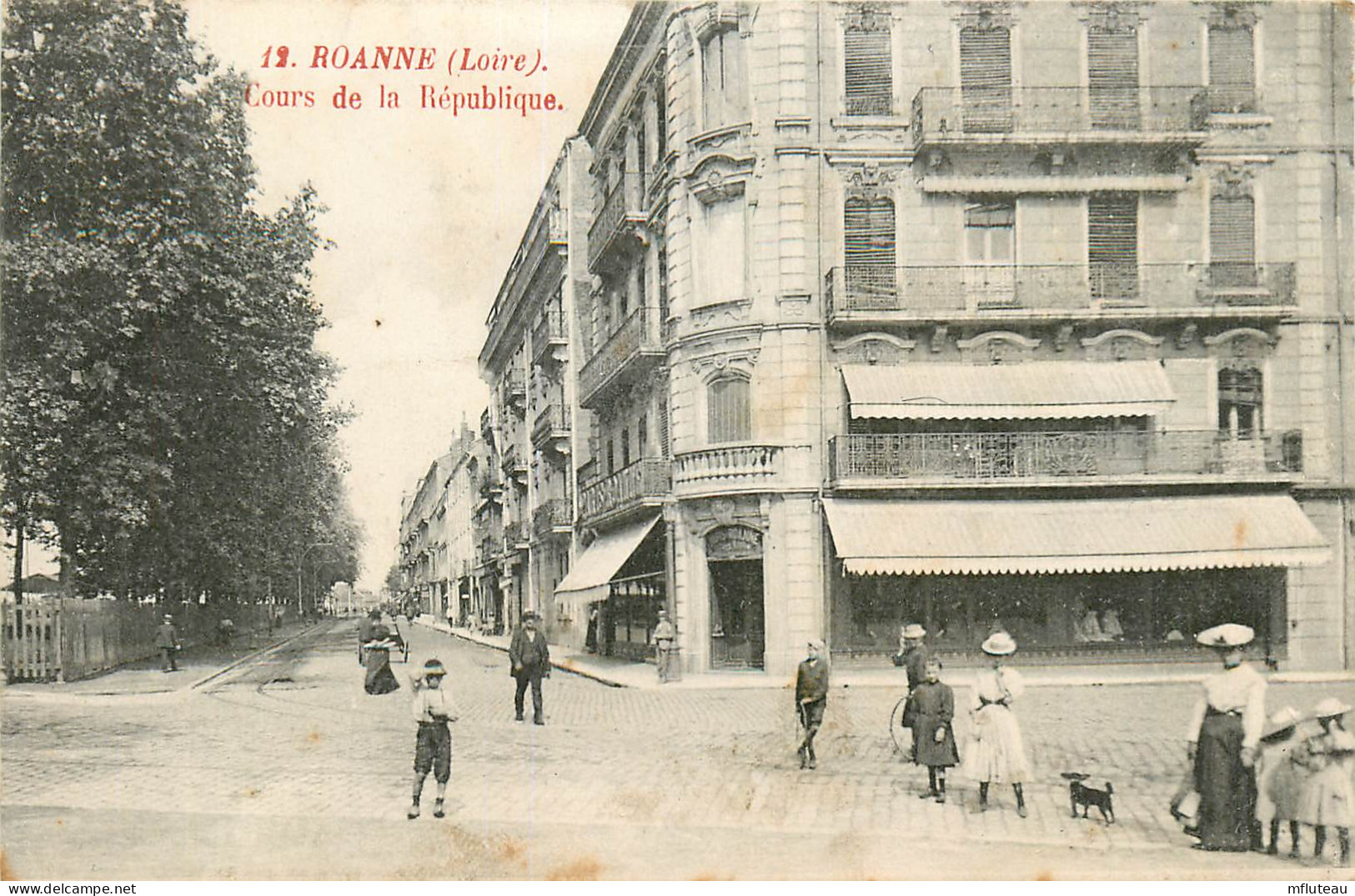 42* ROANNE  Cours De La Republique       RL23,2074 - Roanne