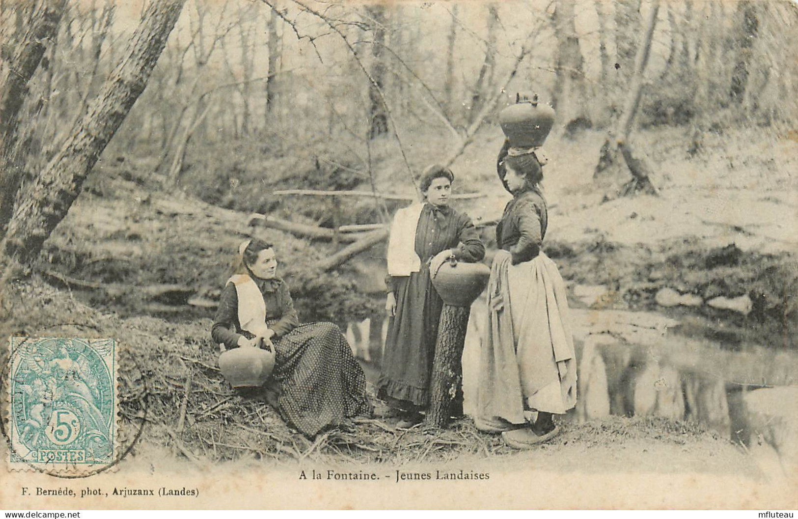 40* LANDES  Jeunes Landaises A La Fontaine    RL23,2006 - Autres & Non Classés