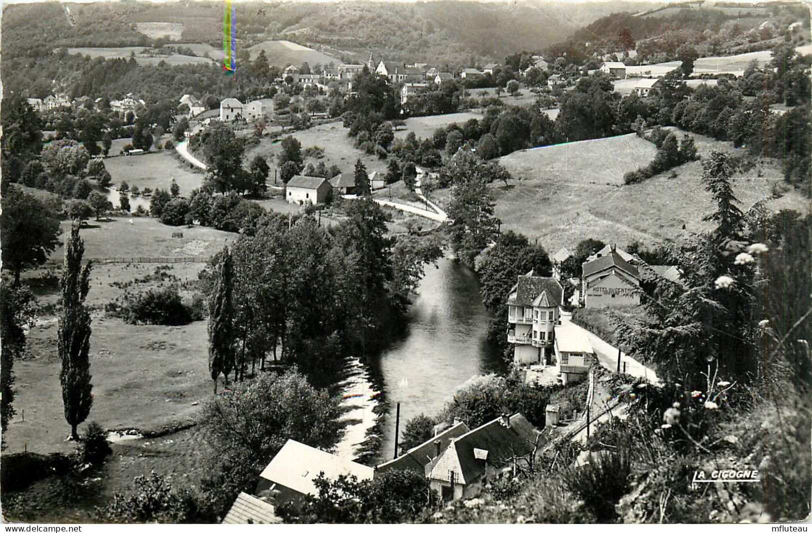 63* CHATEAUNEUF LES BAINS   Vue Generale (CPSM 9x14cm)         RL35.0475 - Autres & Non Classés