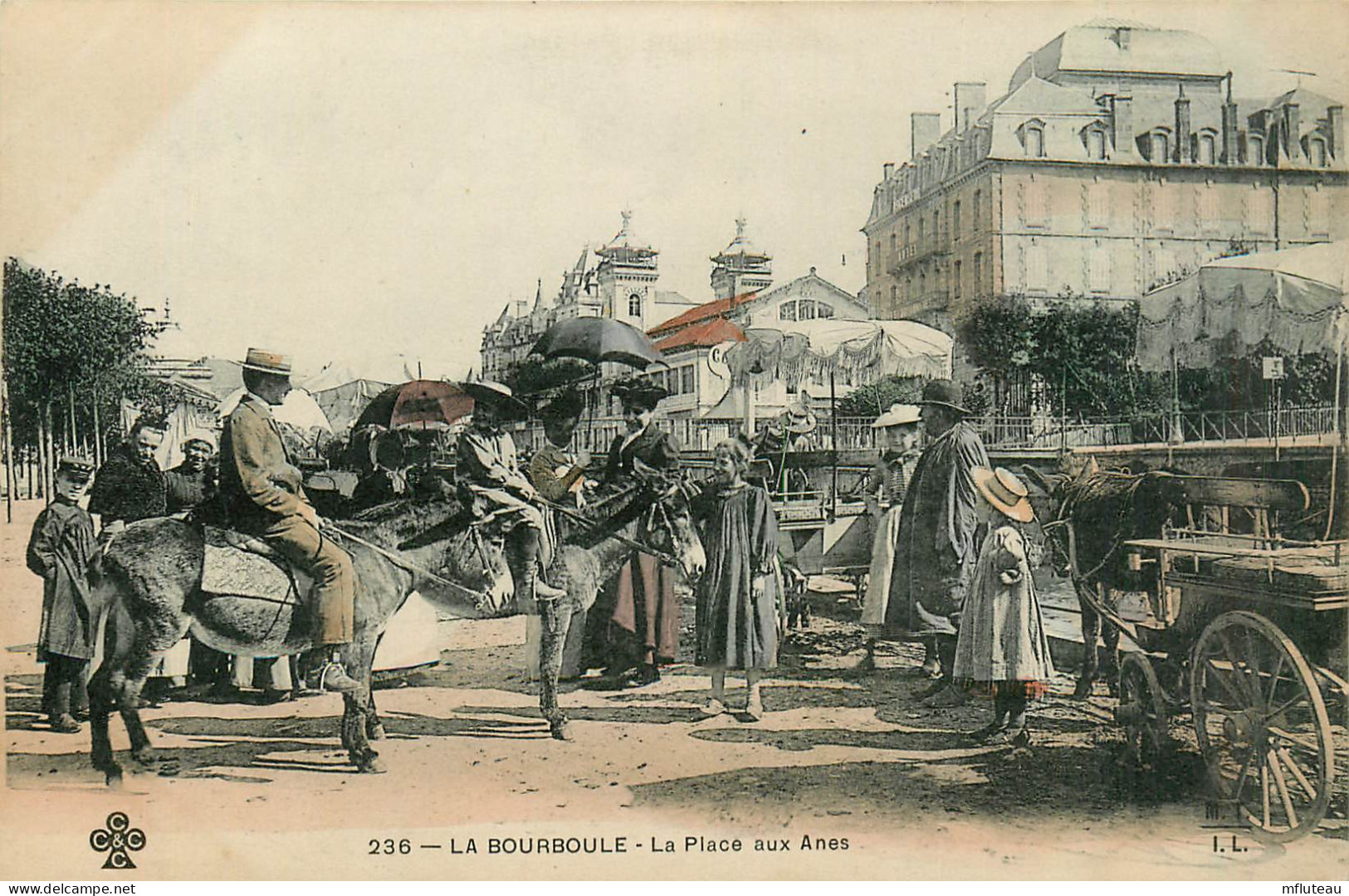 63* LA BOURBOULE     La Place Aux Anes   RL35.0434 - La Bourboule
