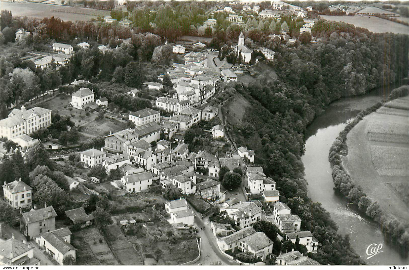 64* CAMBO LES BAINS   Vue Generale  (CPSM 9x14cm)         RL35.0600 - Cambo-les-Bains