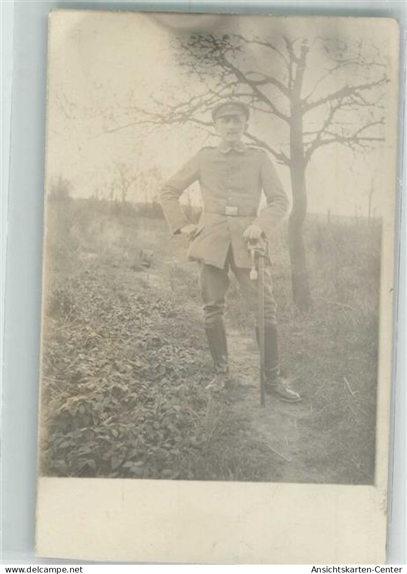 39872008 - Landser In Uniform Mit Saebel Im Felde - War 1914-18