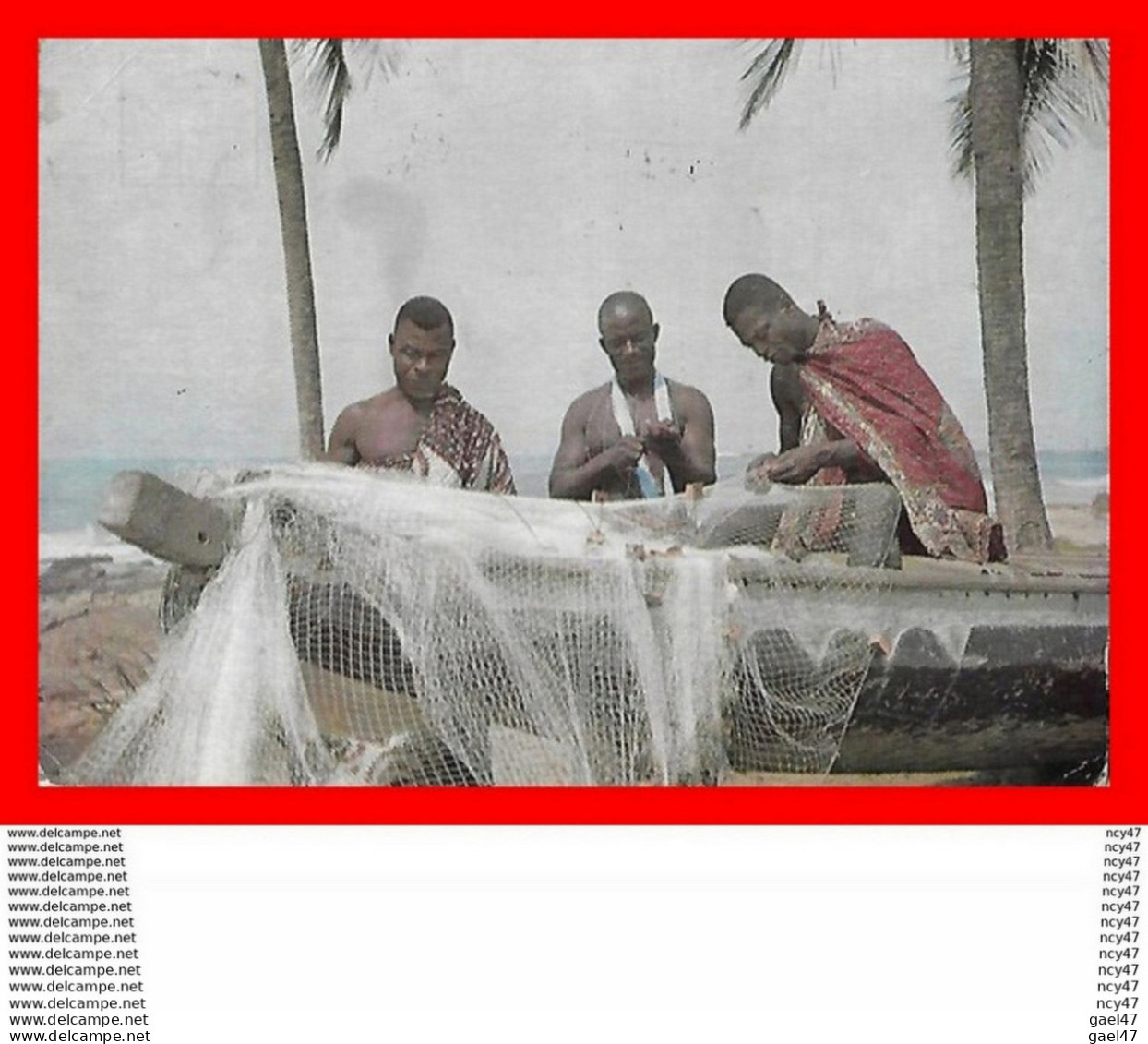 CPSM/gf DAR ES SALAAM (Tanzanie)  Fishermen Mending Their Nets, Animé...CO1749 - Tanzania