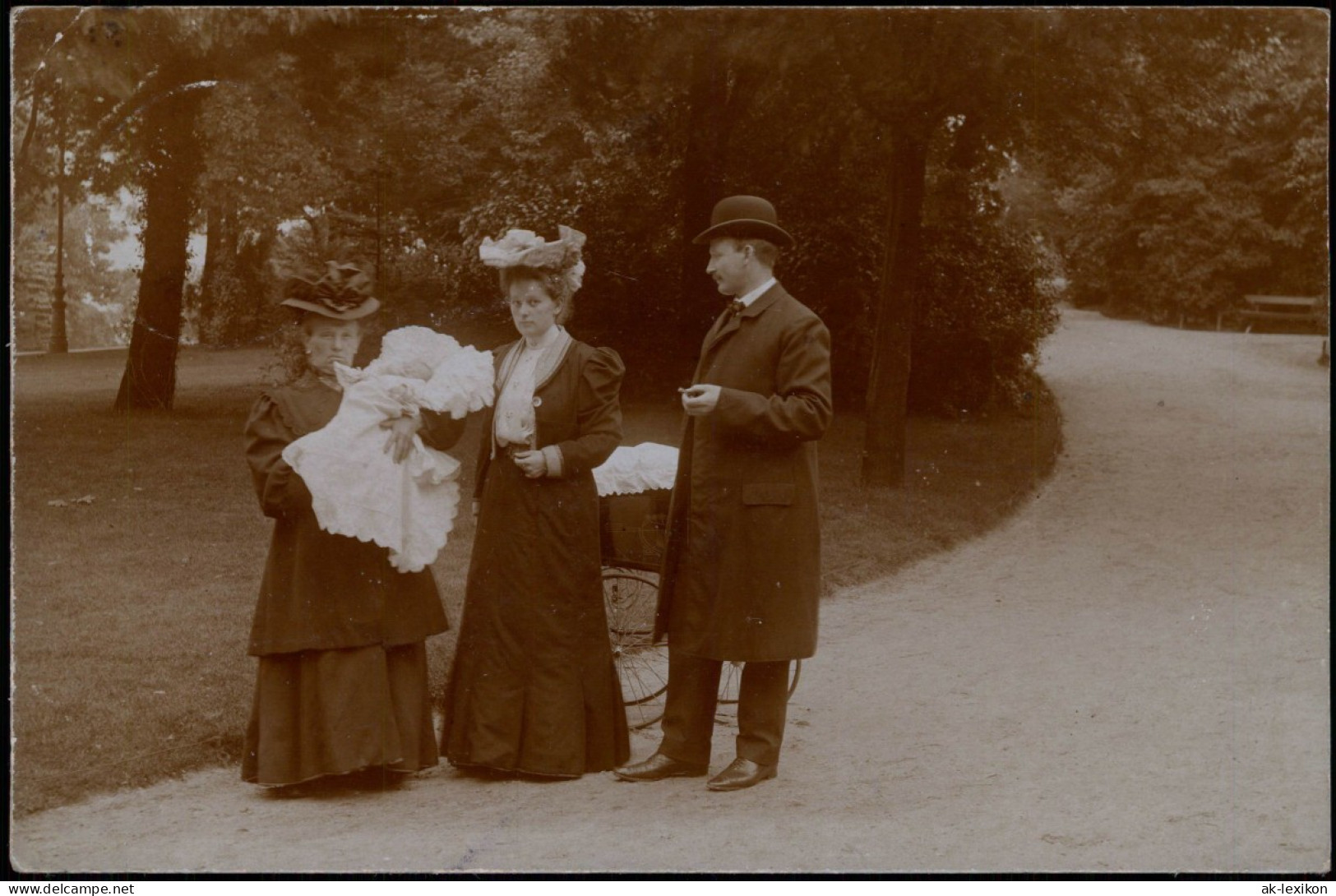 Ansichtskarte Schöneberg-Berlin Feine Herrschaften Im Park 1907 Privatfoto - Schöneberg