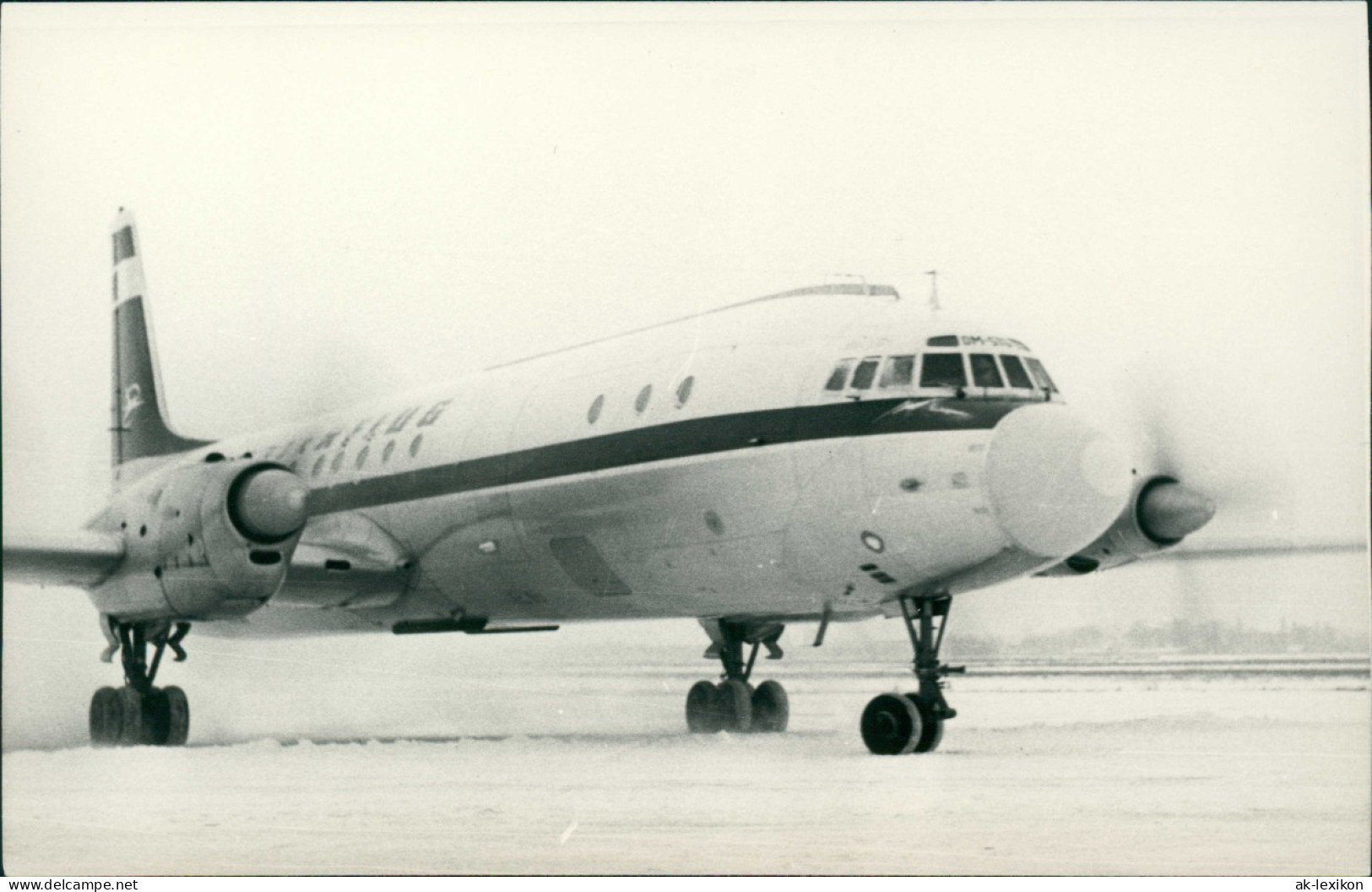 IL-18 Rollt Zum Start Iljuschin Interflug Flugzeug Airplane Avion Im Winter 1966 - 1946-....: Modern Tijdperk