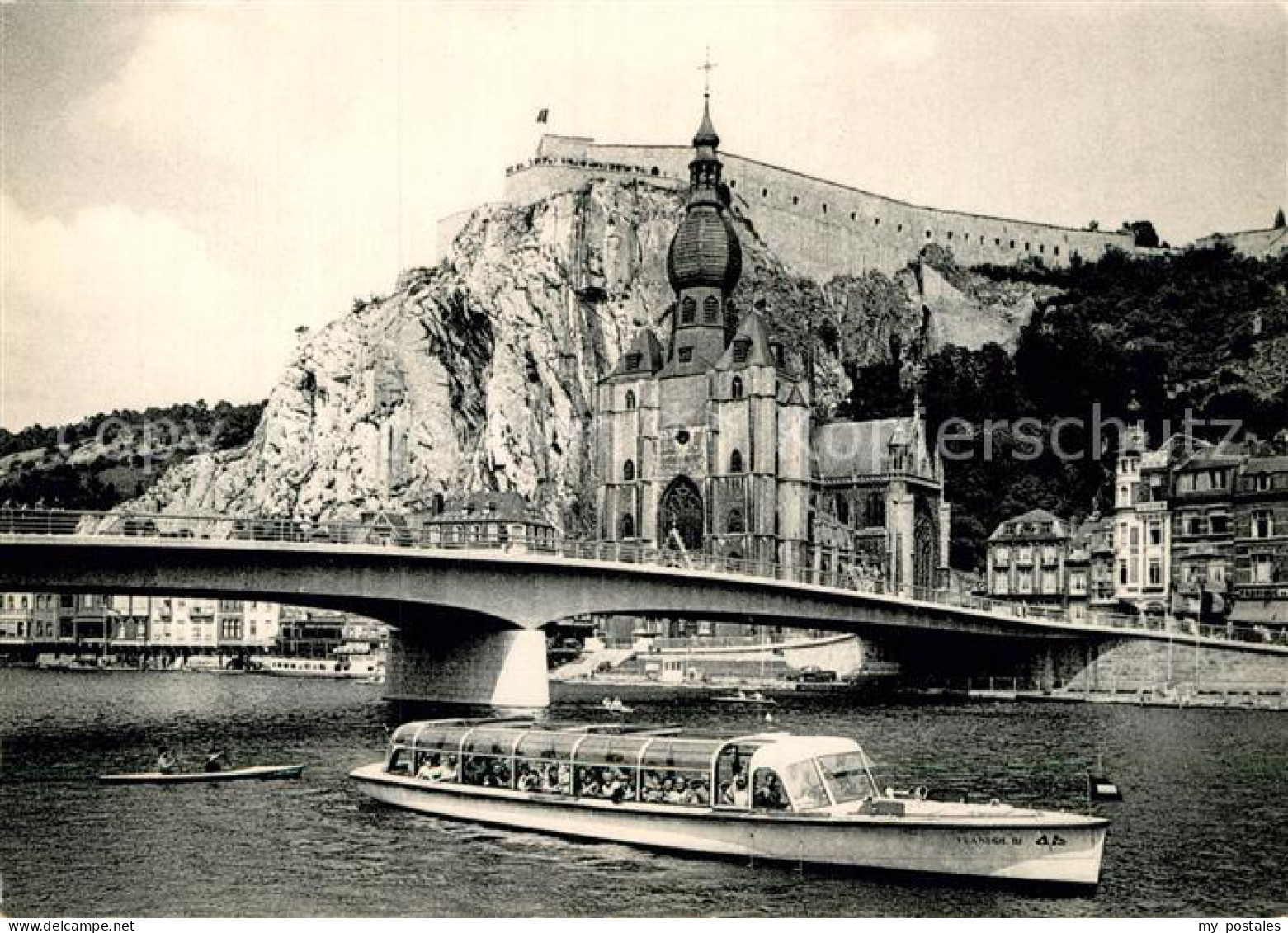 72928339 Dinant Wallonie Pont Sur La Meuse Bateau Citadelle Et Collegiale Notre  - Dinant