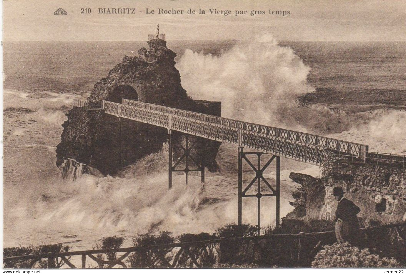 CPA 64 BIARRITZ LE ROCHER DE LA VIERGE PAR GROS TEMPS - Biarritz