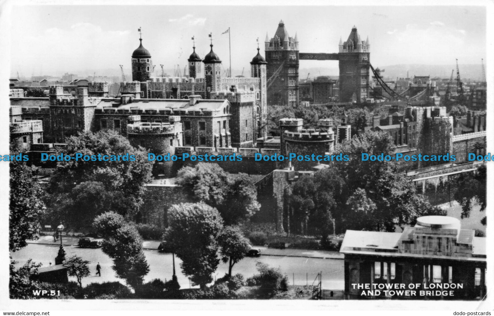 R087036 The Tower Of London And Tower Bridge. RP - Andere & Zonder Classificatie