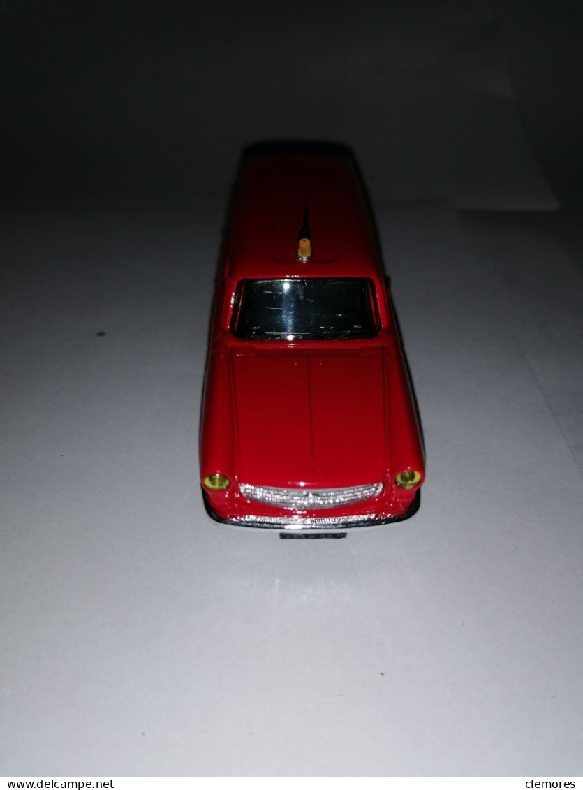 VEHICULE POMPIER PEUGEOT 404 BREAK 1/43 - Solido