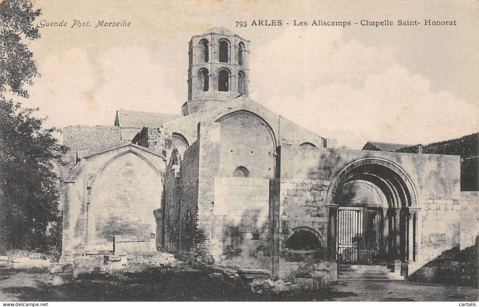 13-ARLES-N°3823-E/0243 - Arles