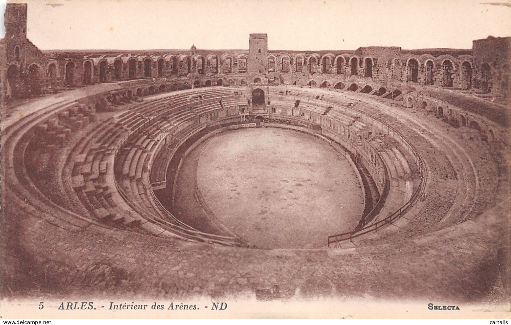 13-ARLES-N°3823-E/0153 - Arles