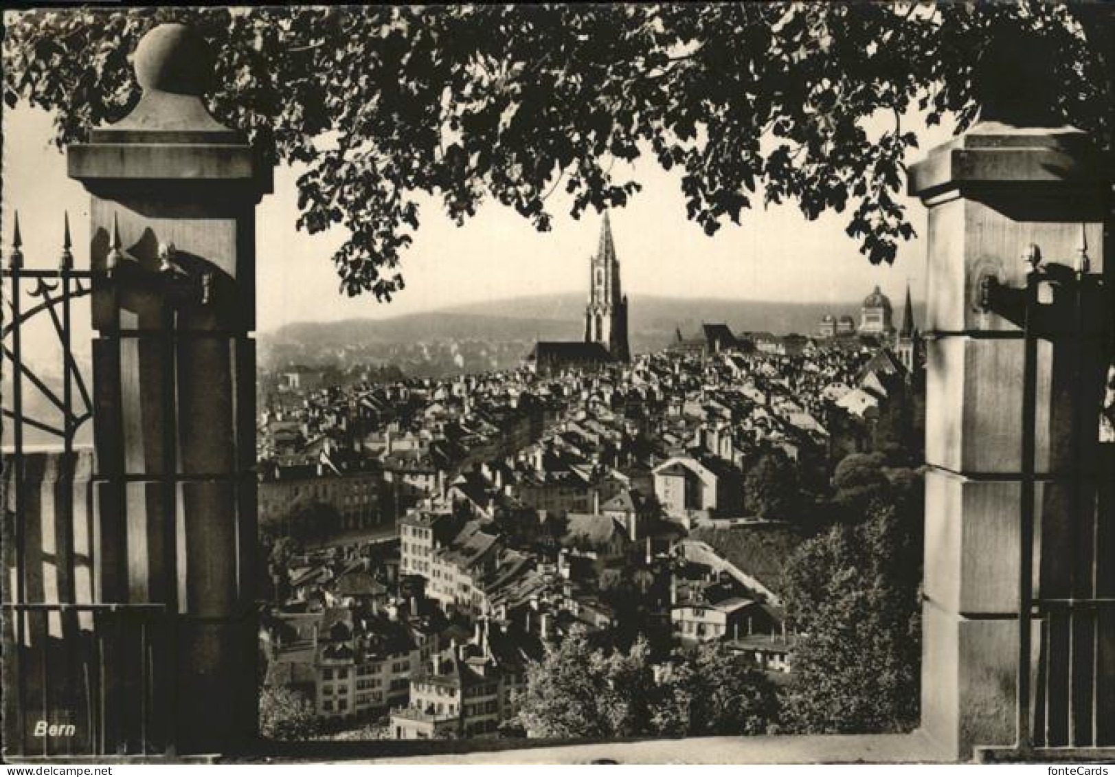 11337119 Bern BE Blick Auf Die Stadt Kirche Bern - Sonstige & Ohne Zuordnung