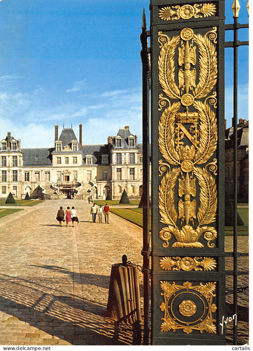 77-FONTAINEBLEAU-N°3830-A/0217 - Fontainebleau