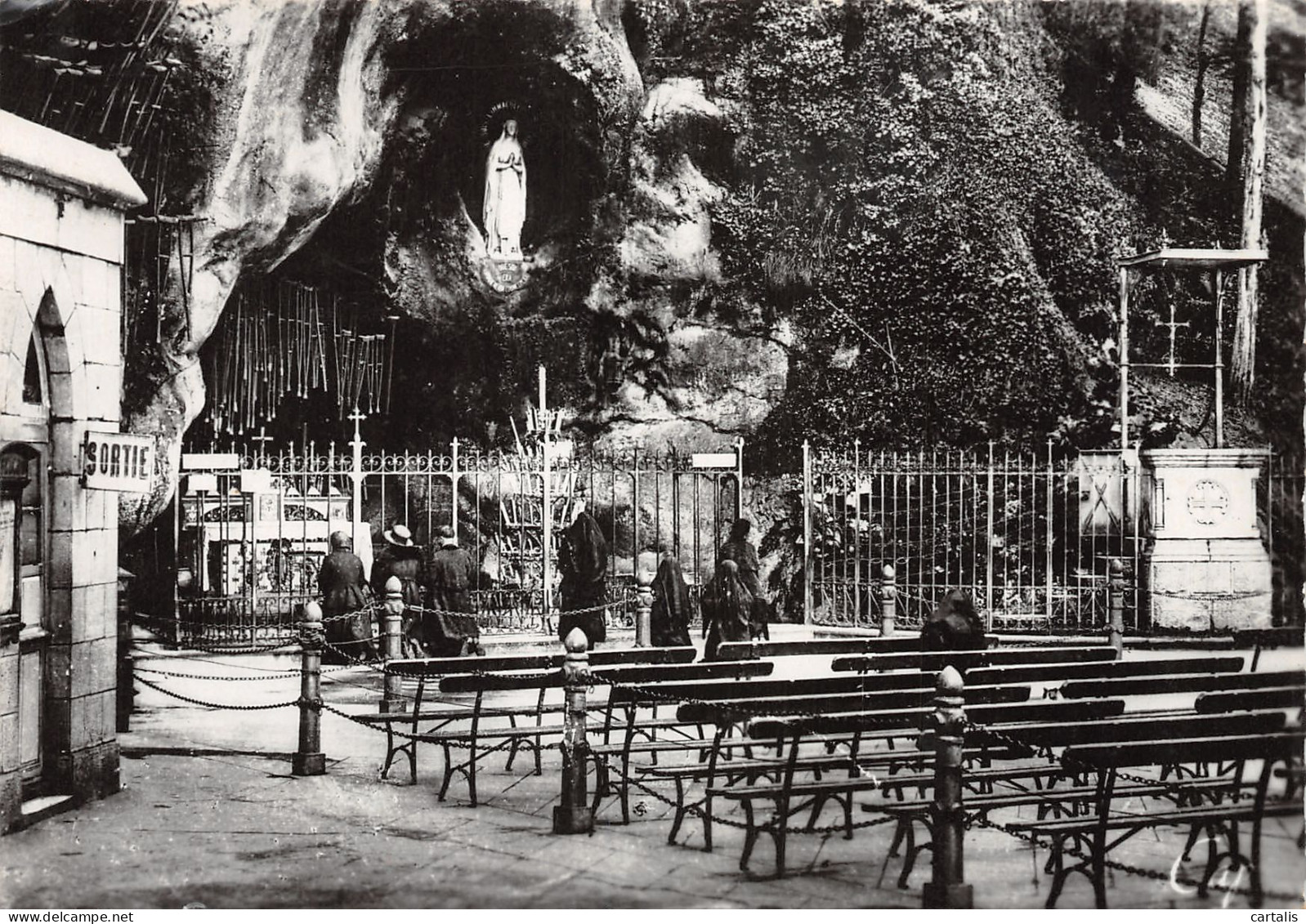 65-LOURDES-N°3832-C/0217 - Lourdes