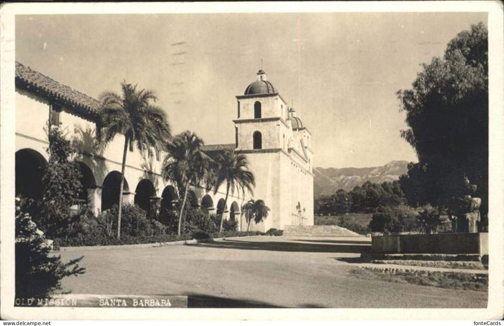 11328428 Santa_Barbara_California Old Mission - Autres & Non Classés