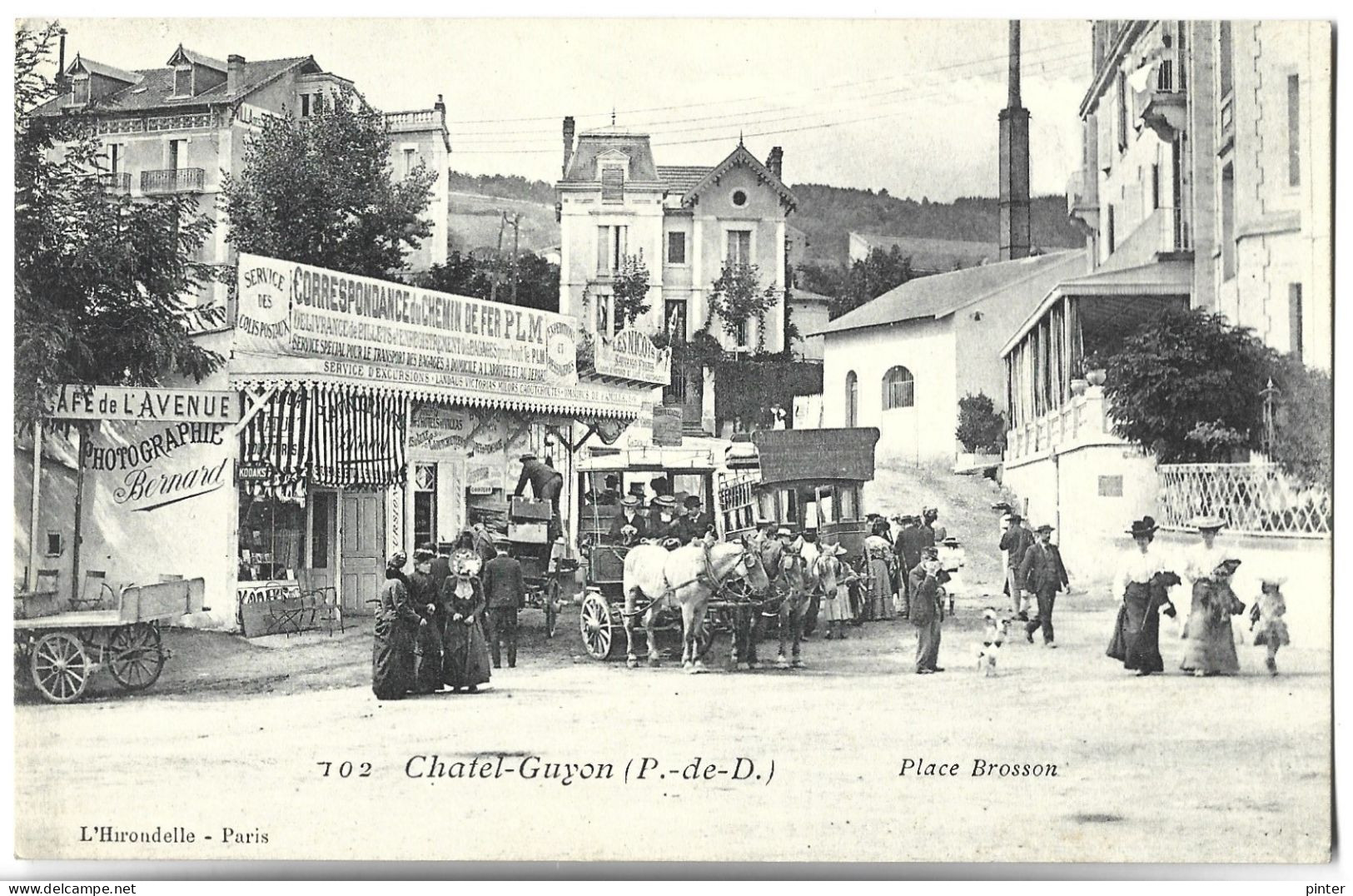 CHATEL GUYON - Place Brosson - Châtel-Guyon