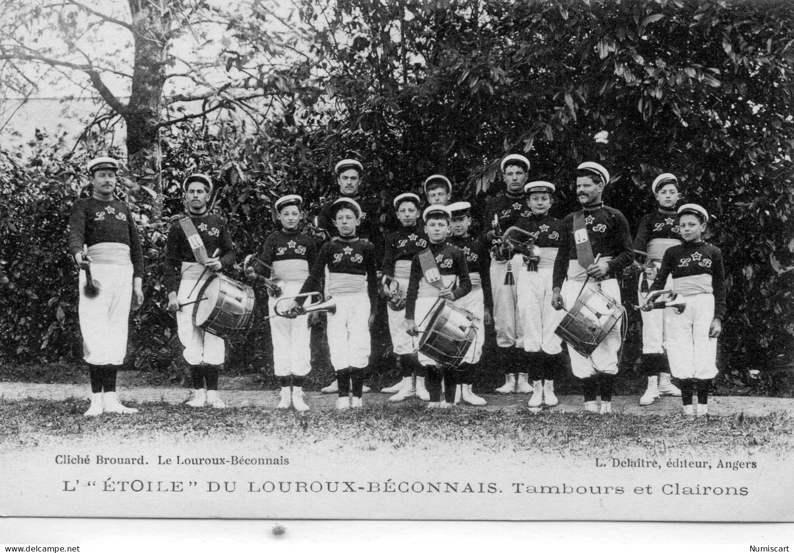 Le Louroux-Béconnais Animée "l'Etoile" Tambours Et Clairons Musiciens Carte RARE - Other & Unclassified