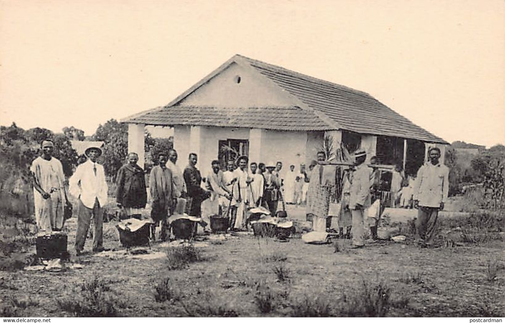 Madagascar - MAJUNGA - Préparation Du Repas D'inauguration De L'école - Ed. Société Des Missions Évangéliques  - Madagaskar