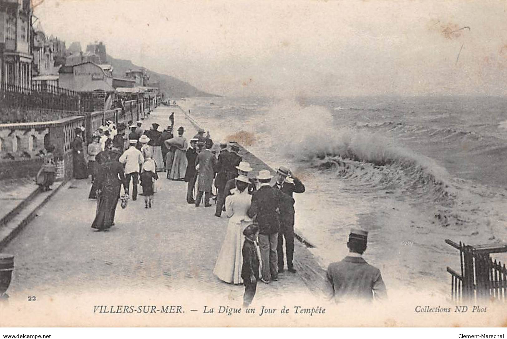 VILLERS SUR MER - La Digue Un Jour De Tempête - Très Bon état - Villers Sur Mer