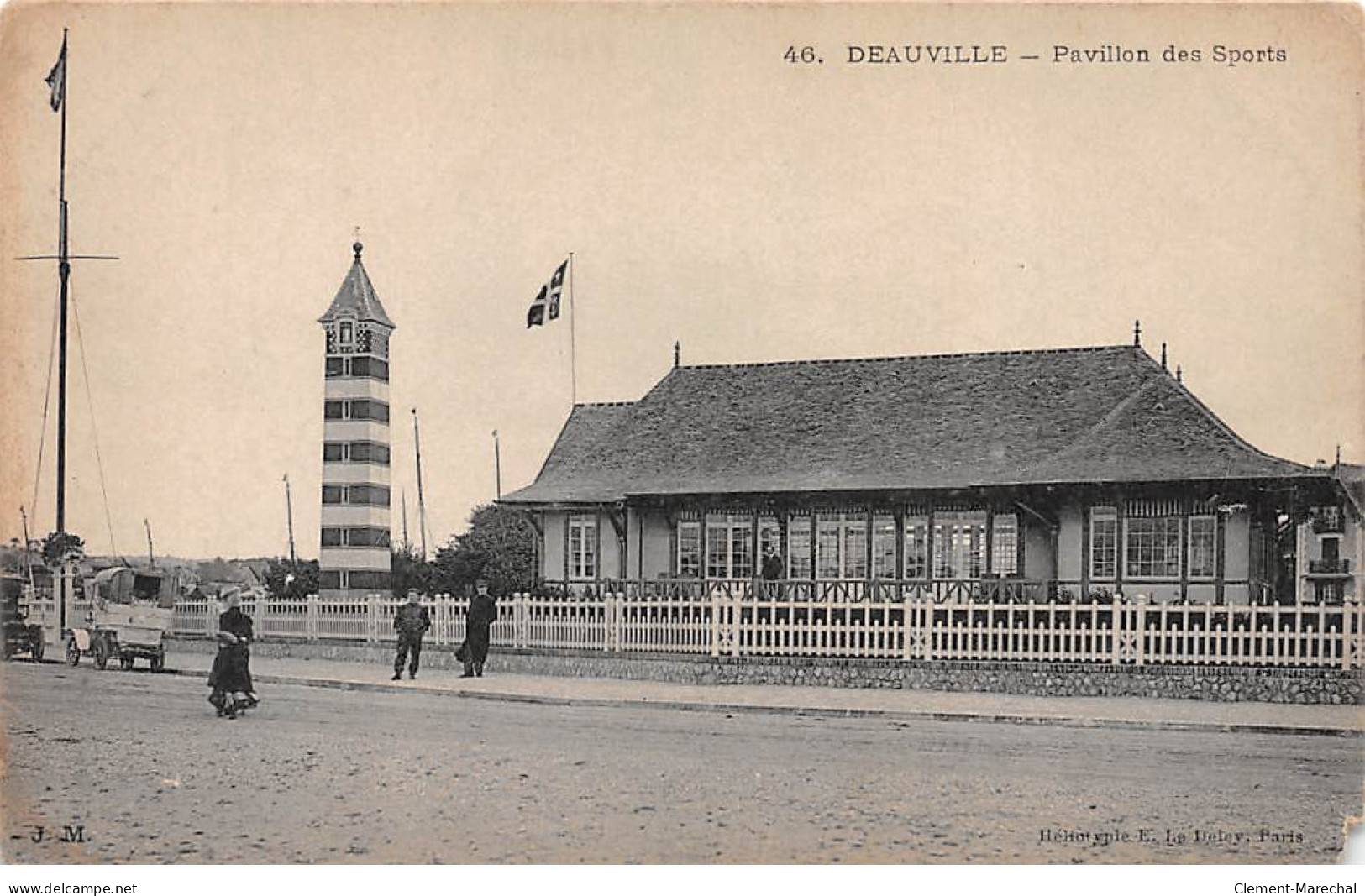 DEAUVILLE - Pavillon Des Sports - Très Bon état - Deauville