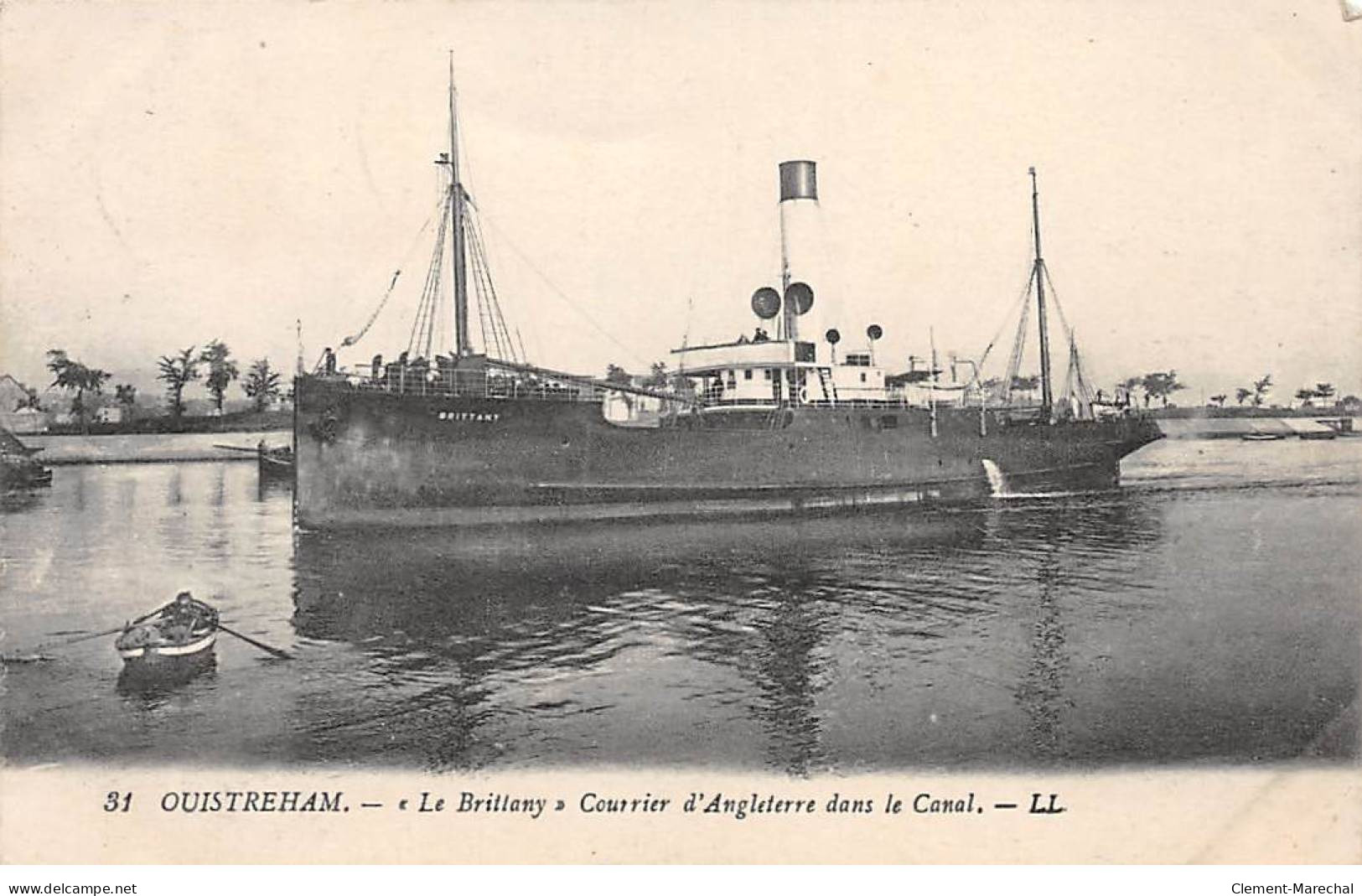 OUISTREHAM - " Le Brittany " Courrier D'Angleterre Dans Le Canal - Très Bon état - Ouistreham