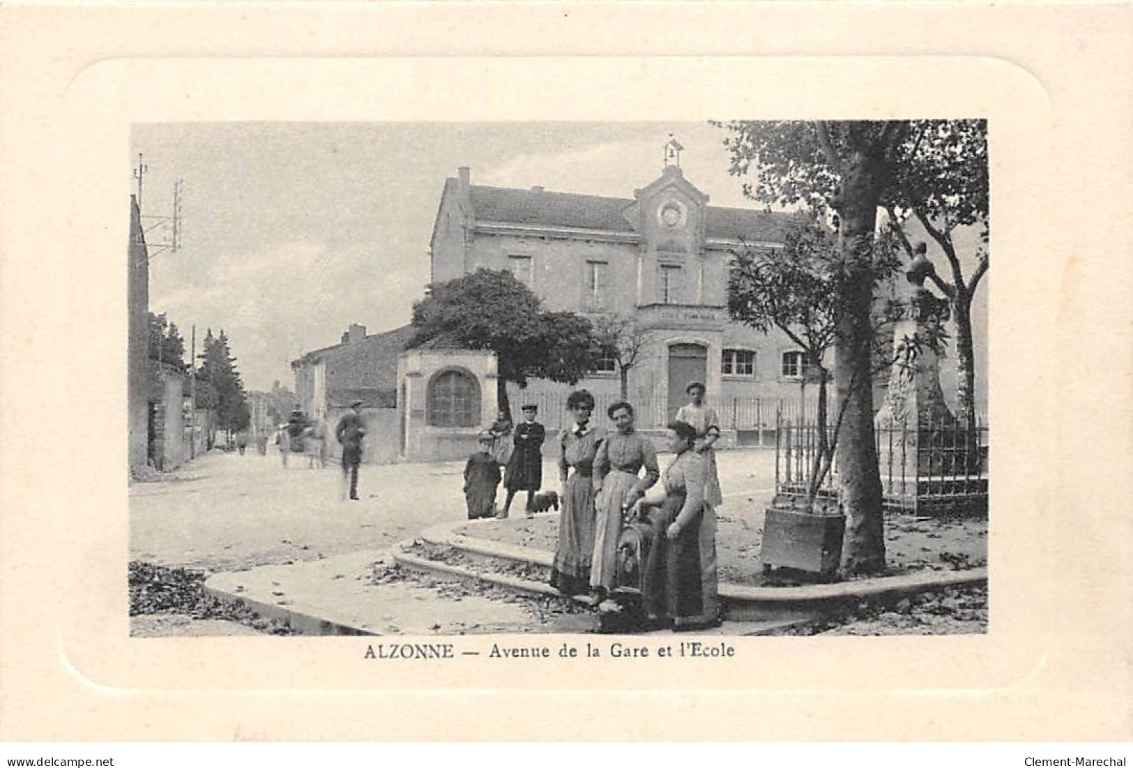 ALZONNE - Avenue De La Gare Et L'Ecole - Très Bon état - Andere & Zonder Classificatie