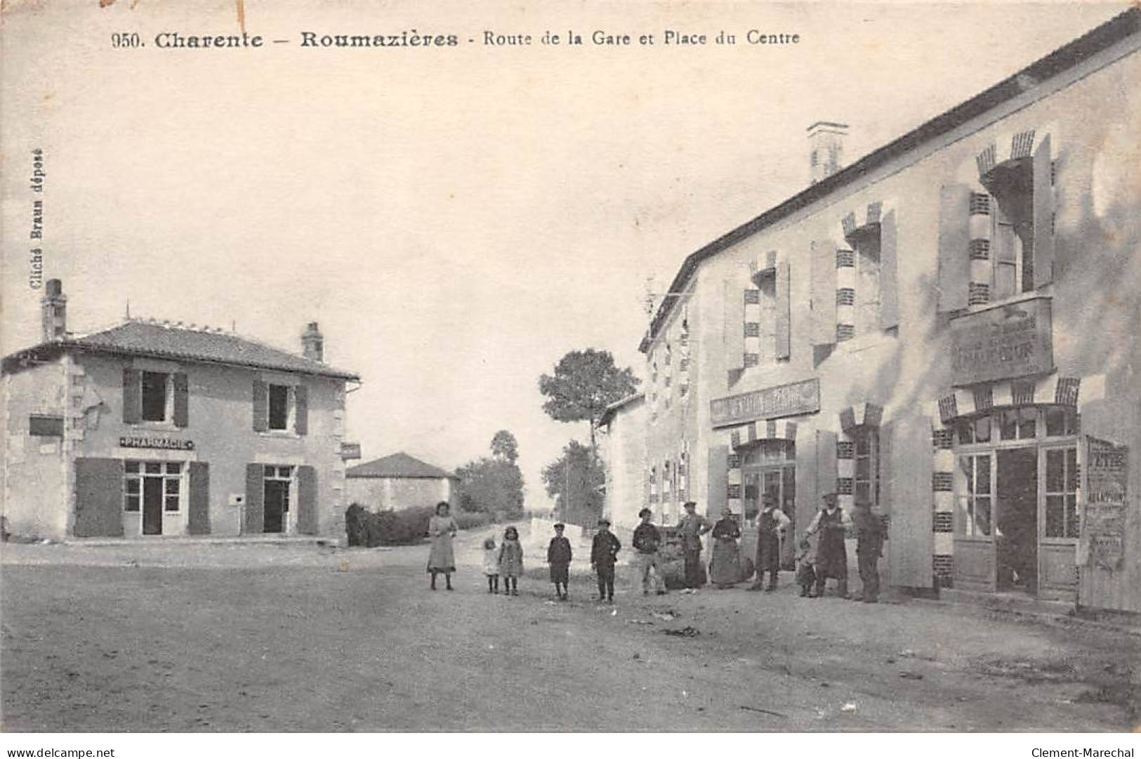 ROUMAZIERES - Route De La Gare Et Place Du Centre - Très Bon état - Autres & Non Classés