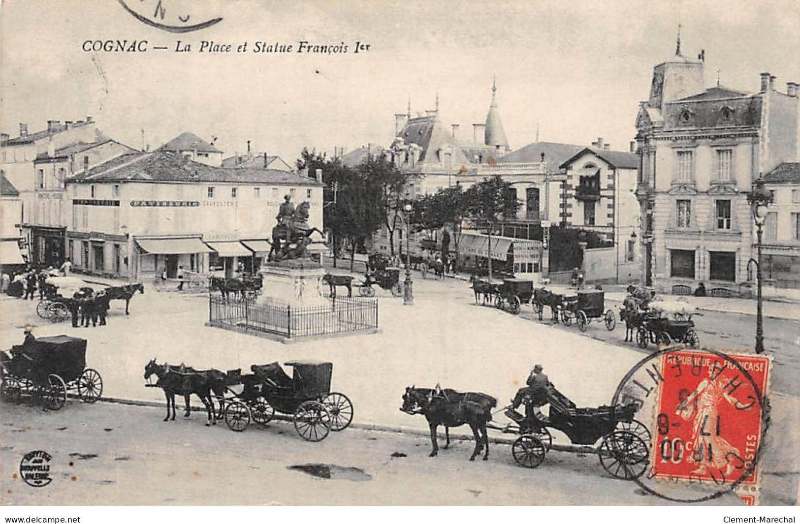 COGNAC - La Place Et Statue François 1er - Très Bon état - Cognac