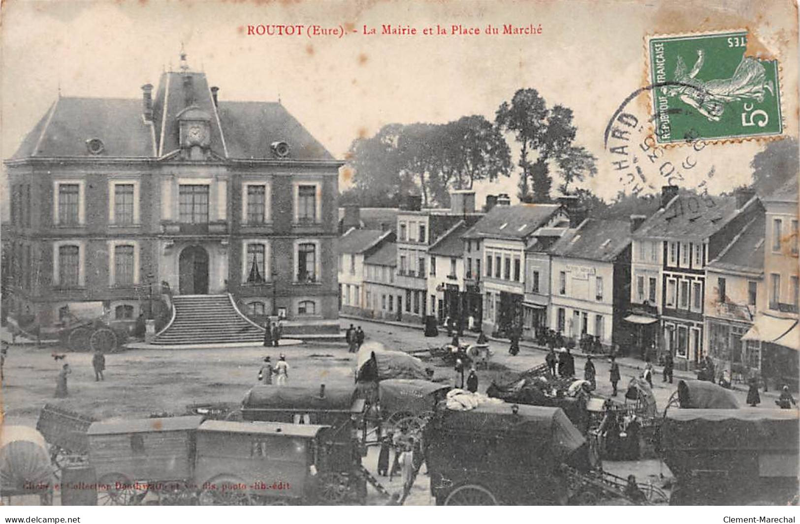 ROUTOT - La Mairie Et La Place Du Marché - état - Routot