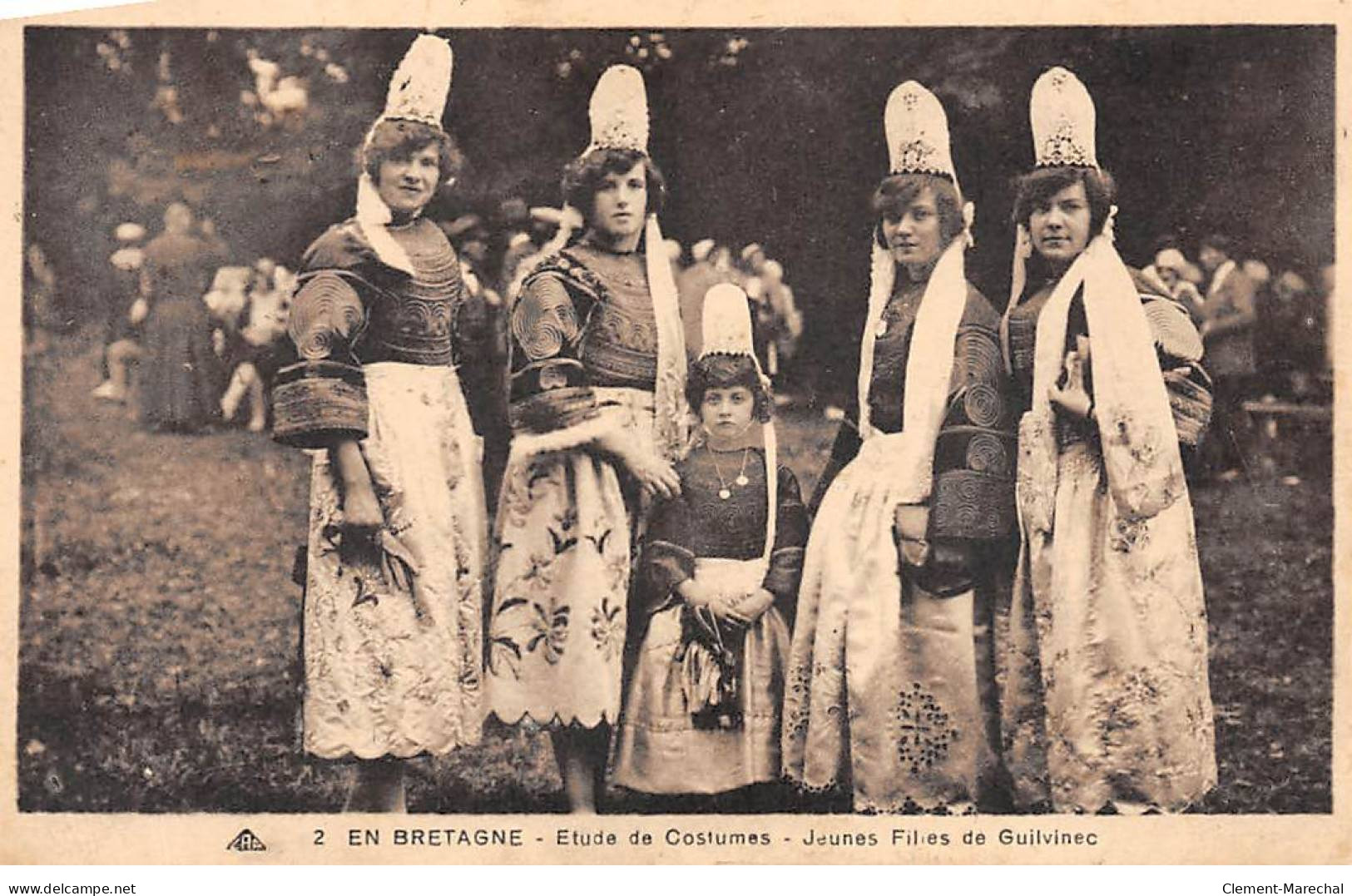 Etude De Costumes - Jeunes Filles De GUILVINEC - Très Bon état - Guilvinec