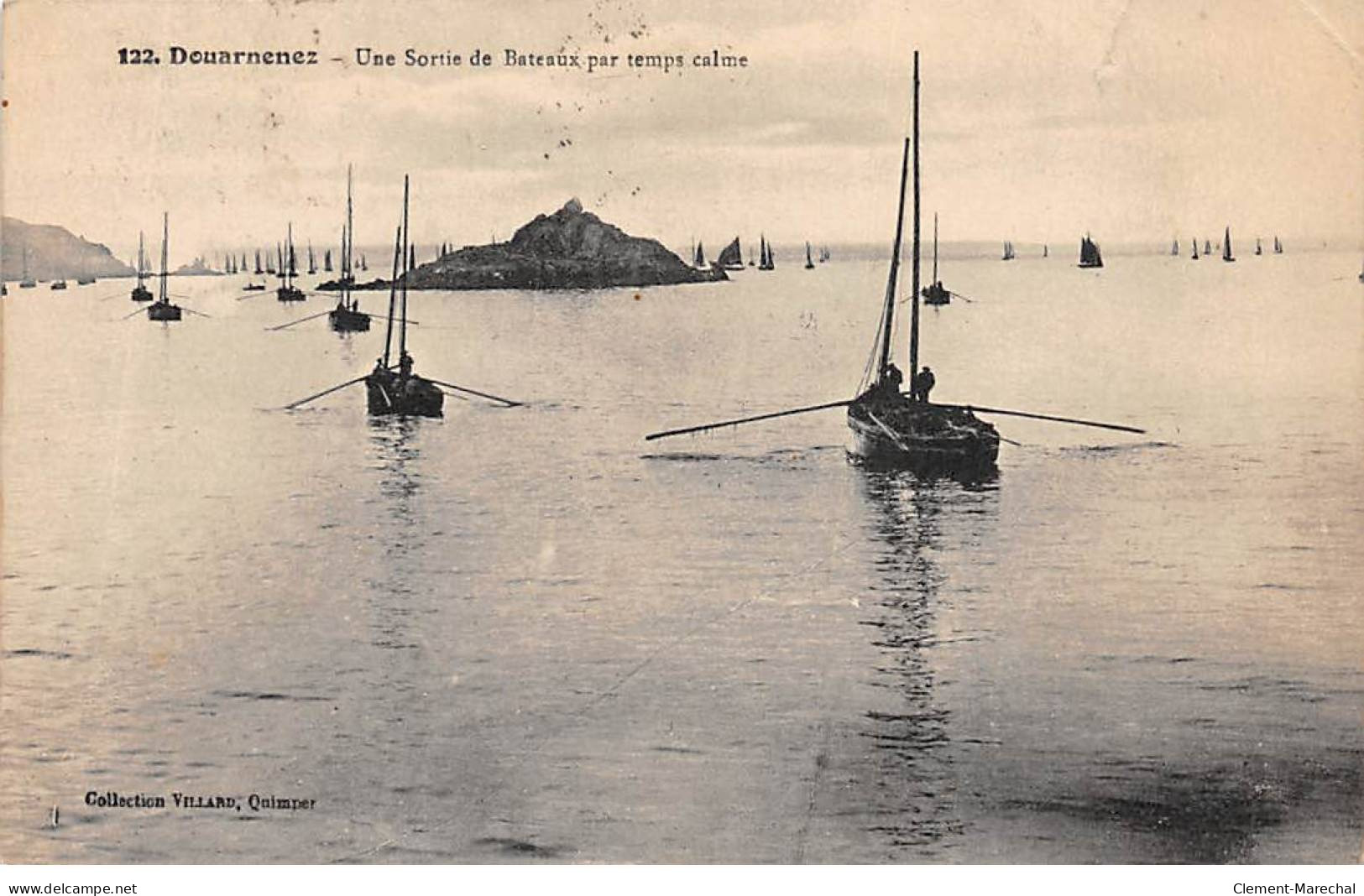 DOUARNENEZ - Une Sortie De Bateaux Par Temps Calme - Très Bon état - Douarnenez