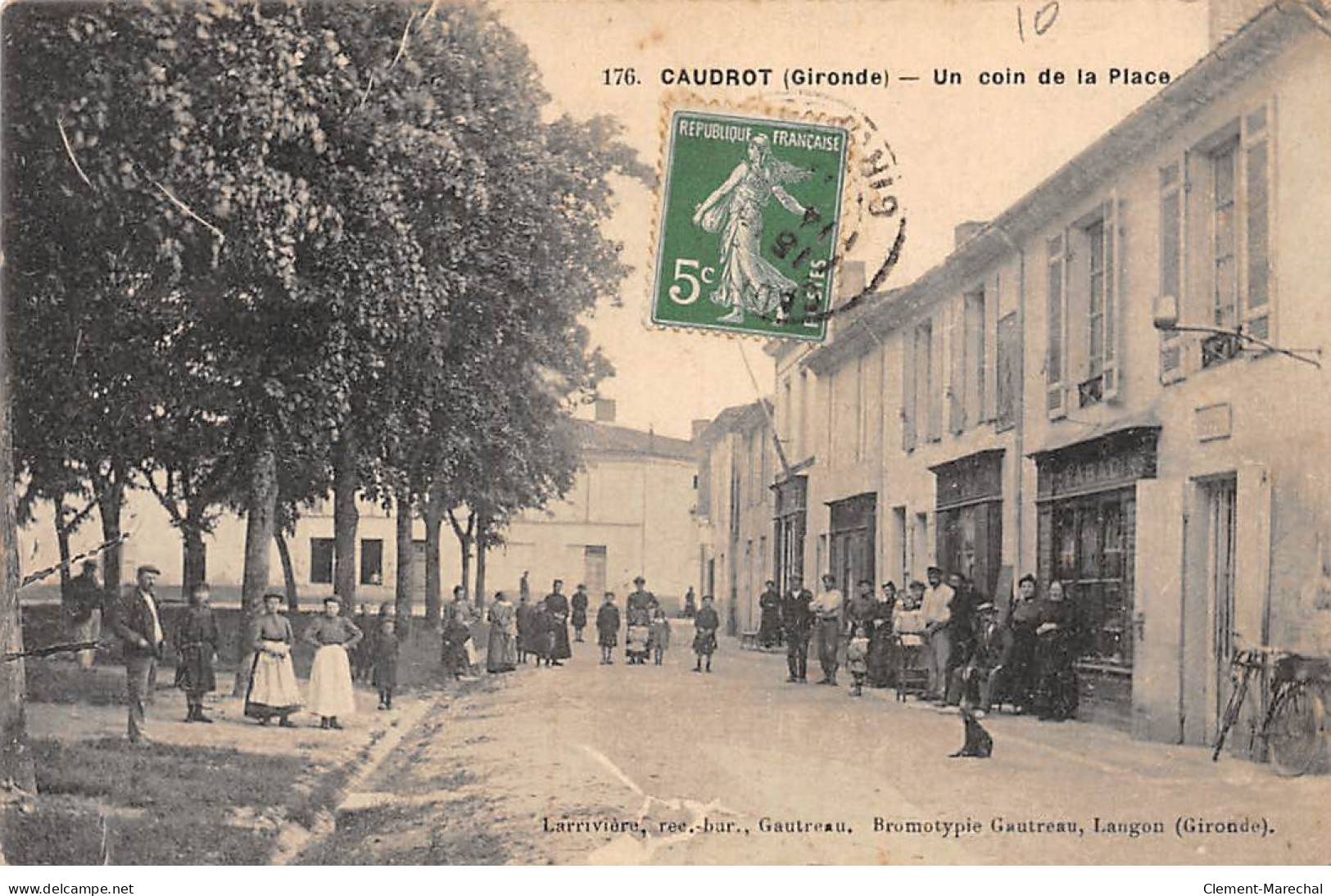 CAUDROT - Un Coin De La Place - Très Bon état - Andere & Zonder Classificatie