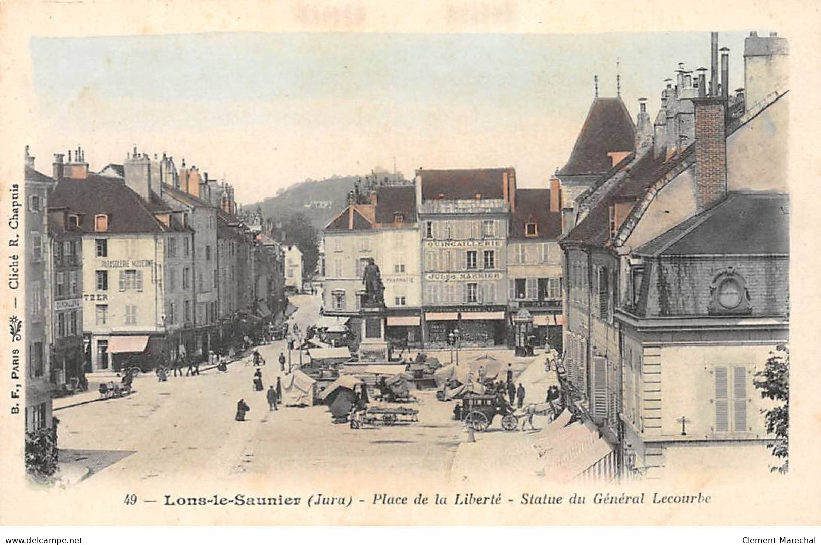 LONS LE SAUNIER - Place De La Liberté - Statue Du Général Lecourbe - Très Bon état - Lons Le Saunier