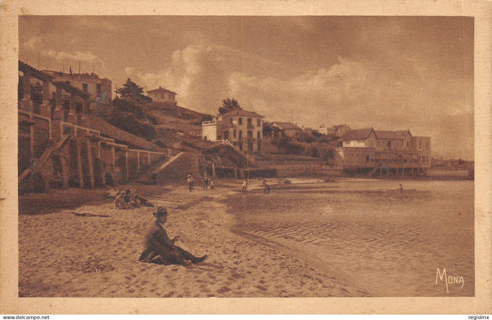 83-BANDOL SUR MER-N°585-C/0023 - Bandol