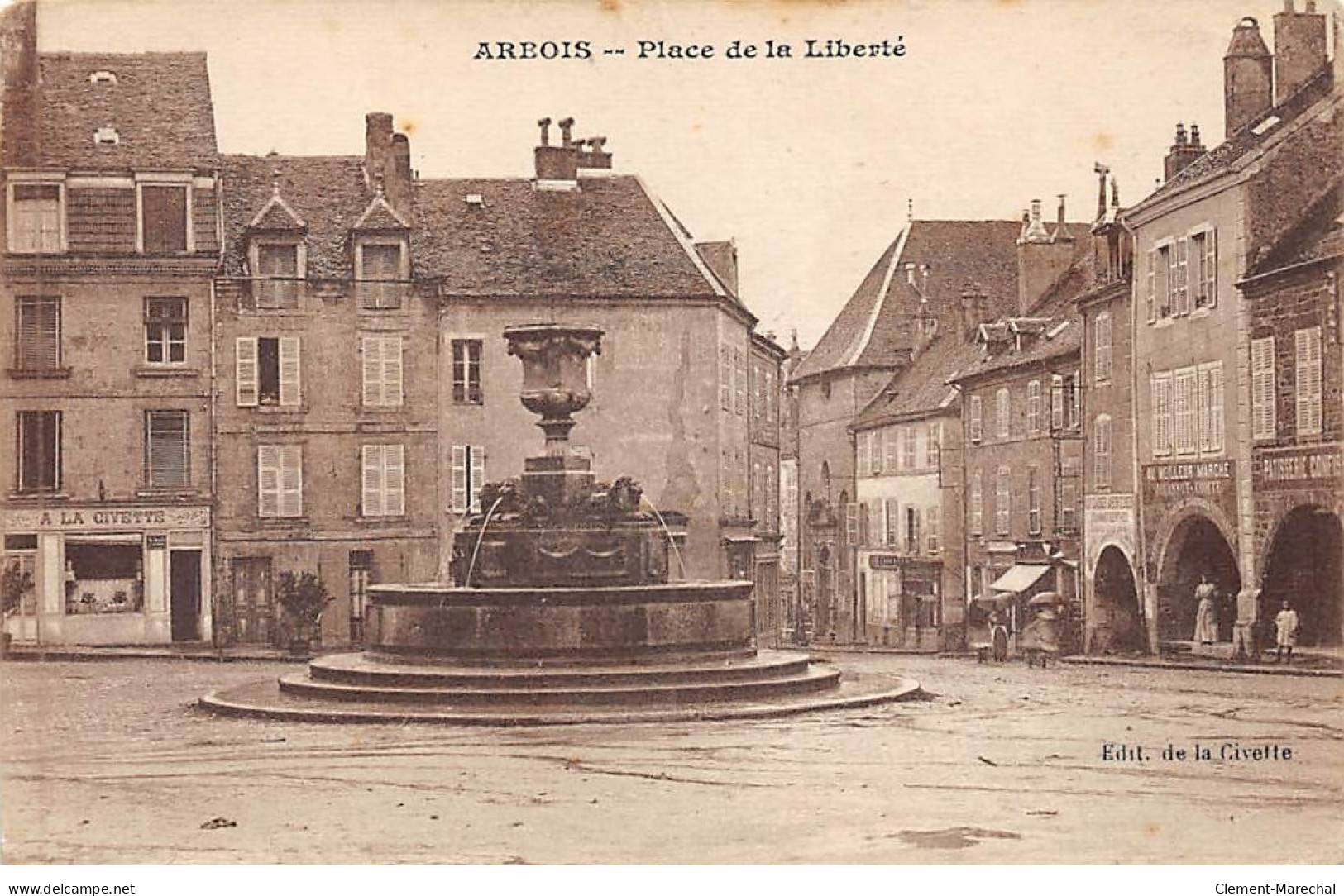 ARBOIS - Place De La Liberté - Très Bon état - Arbois