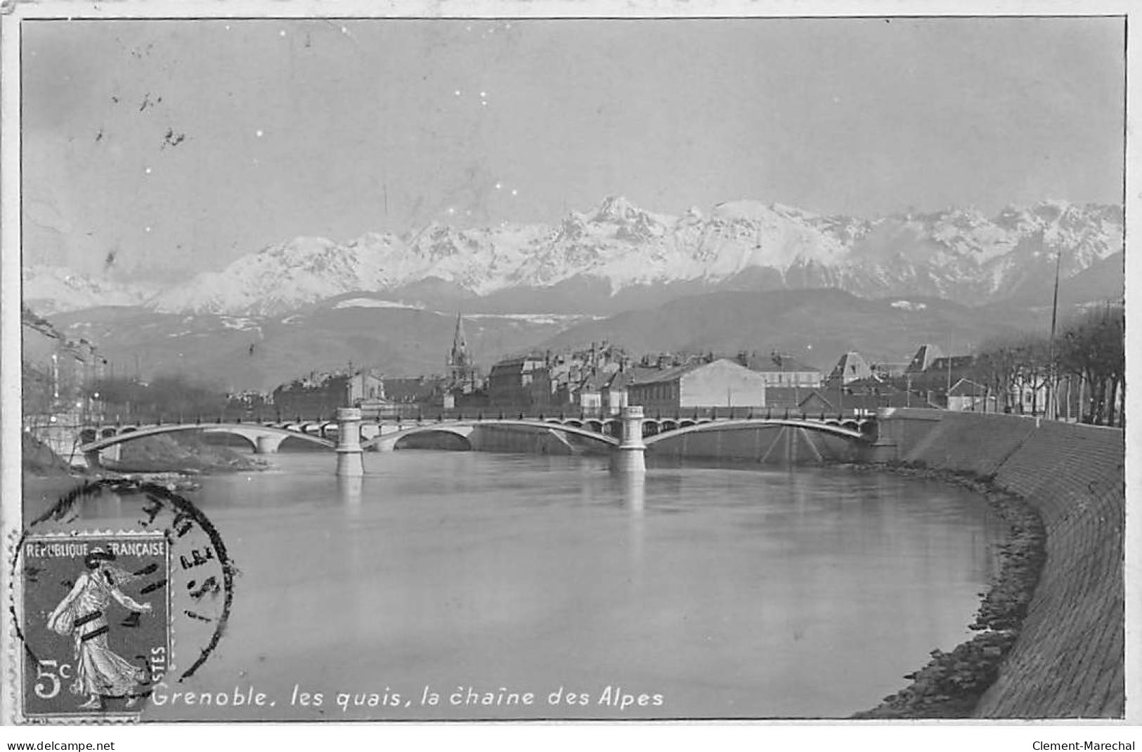 GRENOBLE - Les Quais - La Chaine Des Alpes - Très Bon état - Grenoble