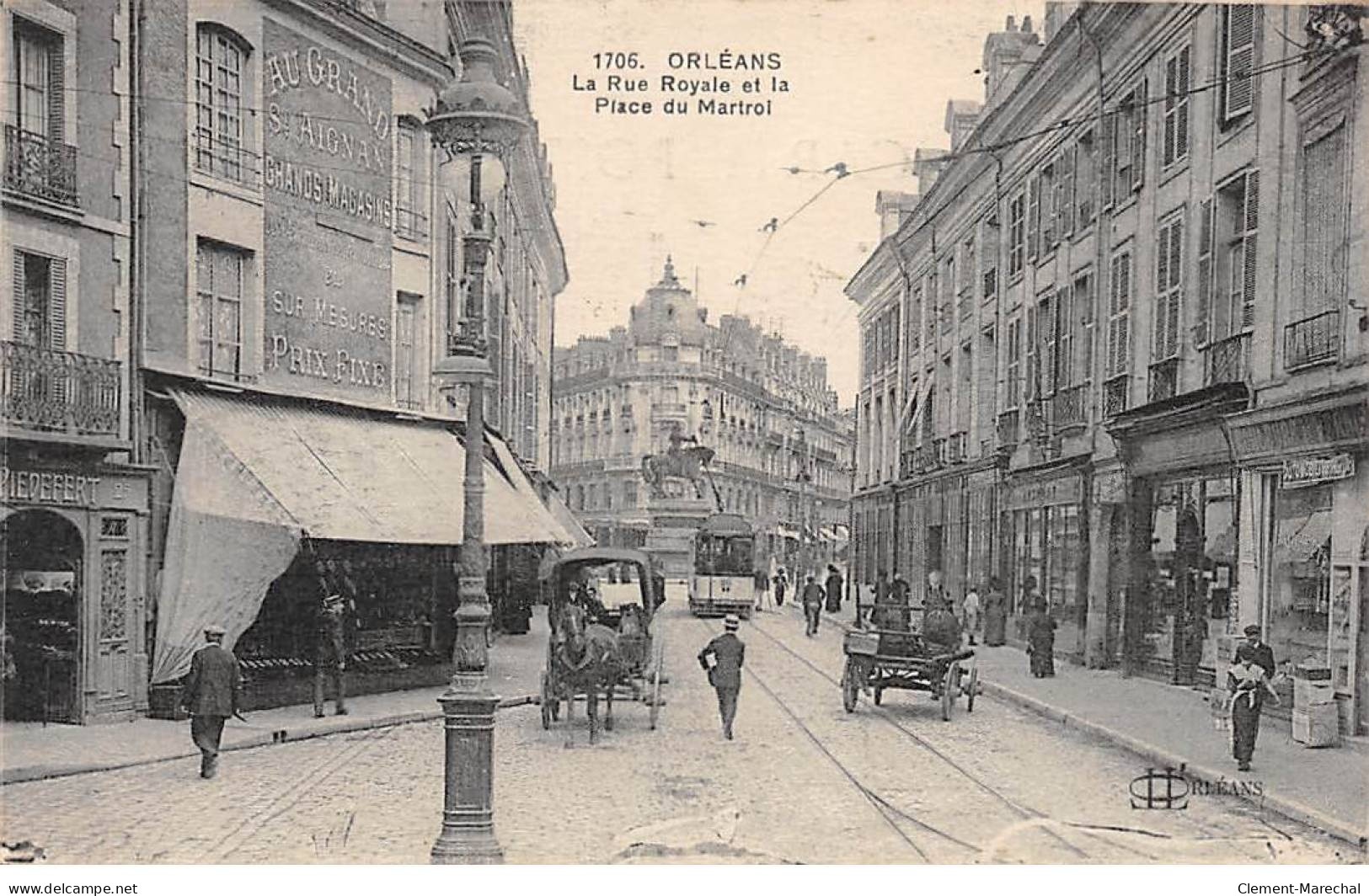 ORLEANS - La Rue Royale Et La Place Du Martroi - Très Bon état - Orleans